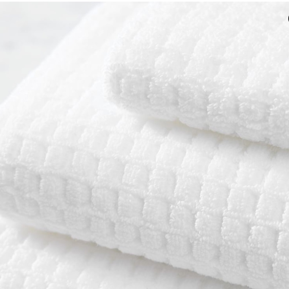 New Pottery Barn Terry Waffle Towel and wash cloth